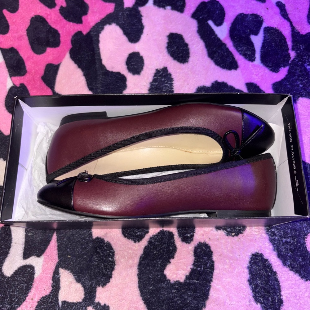 Nine West Burgundy and Black Flats